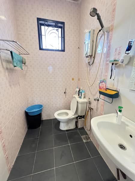 2-storey Terraced House for Sale in Bayu Damansara (Petaling Jaya) - Esther Lim - Bathroom - PropertyGuru.com.my