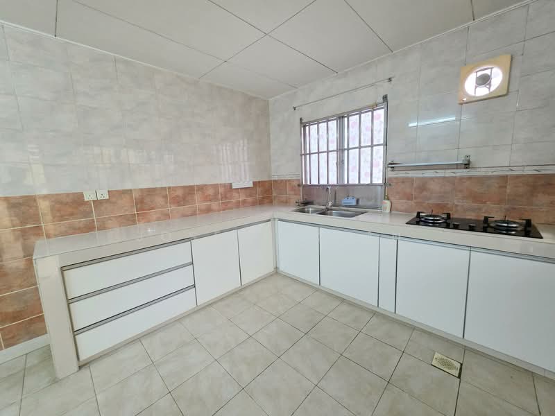 Rumah Teres 2 Tingkat untuk Dijual di Putra Heights (Subang Jaya) - Joseph Chan - Kitchen - PropertyGuru.com.my