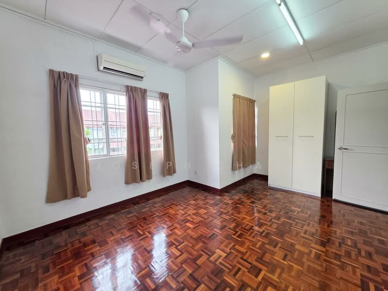 Rumah Teres 2 Tingkat untuk Dijual di Putra Heights (Subang Jaya) - Joseph Chan - Bedroom - PropertyGuru.com.my