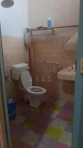 2-storey Terraced House for Sale in Saujana Puchong (Puchong) - Joey Wong - Bathroom - PropertyGuru.com.my