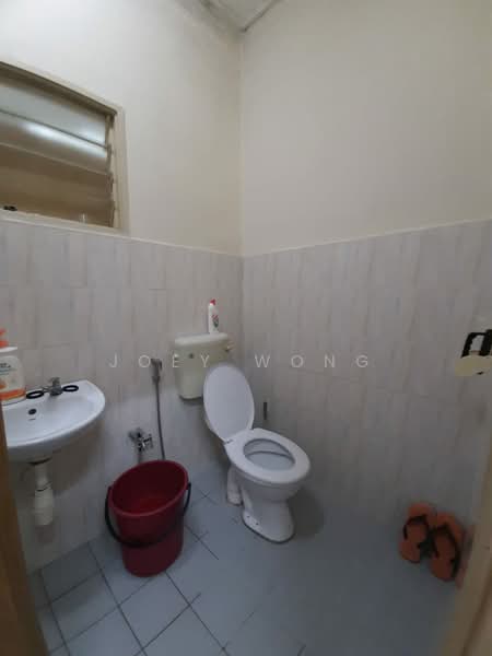 1-storey Terraced House for Sale in Saujana Puchong (Puchong) - Joey Wong - Bathroom - PropertyGuru.com.my