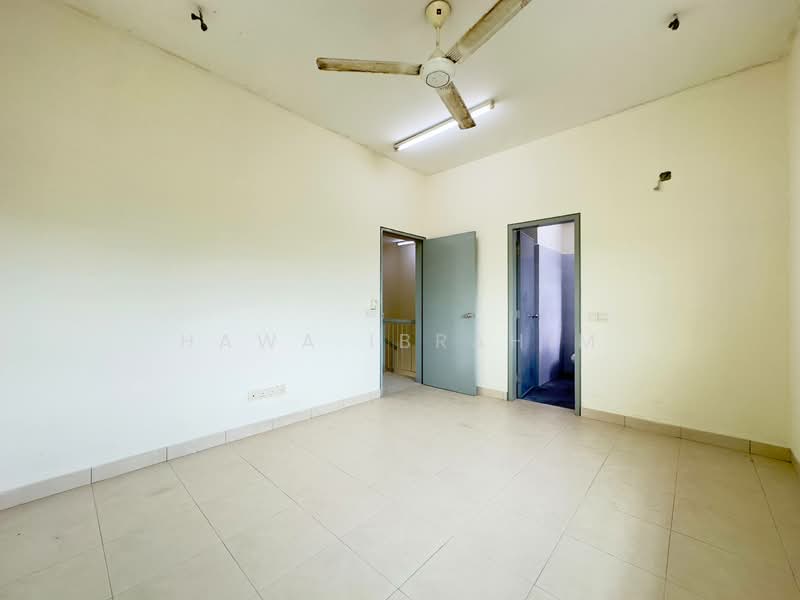 Rumah Teres 2 Tingkat untuk Dijual di Nilai Impian (Nilai) - Hawa Ibrahim - PropertyGuru.com.my