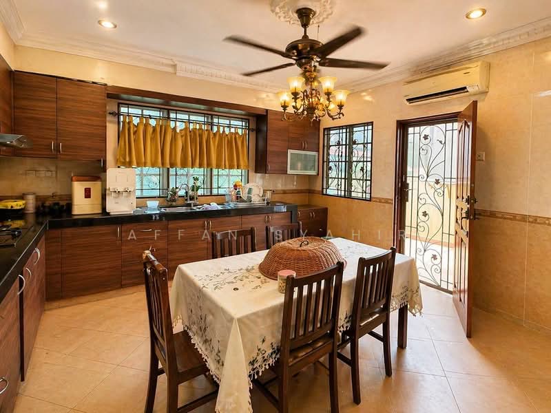 2-storey Terraced House for Sale in Bandar Teknologi Kajang (Kajang) - Affan Syahir - Kitchen - PropertyGuru.com.my