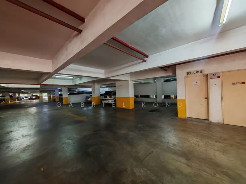 Service Residence for Sale at Koi Kinrara - Gabriel Kong - Car Park - PropertyGuru.com.my