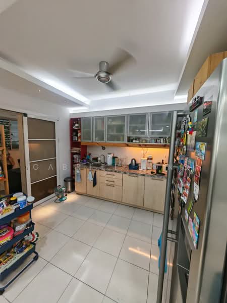 Service Residence for Sale at Koi Kinrara - Gabriel Kong - Kitchen - PropertyGuru.com.my