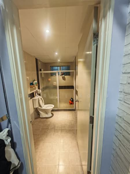 Service Residence for Sale at Koi Kinrara - Gabriel Kong - Bathroom - PropertyGuru.com.my