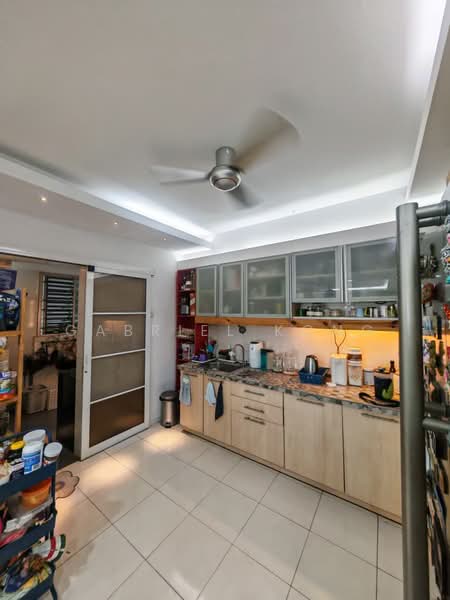 Service Residence for Sale at Koi Kinrara - Gabriel Kong - Kitchen - PropertyGuru.com.my