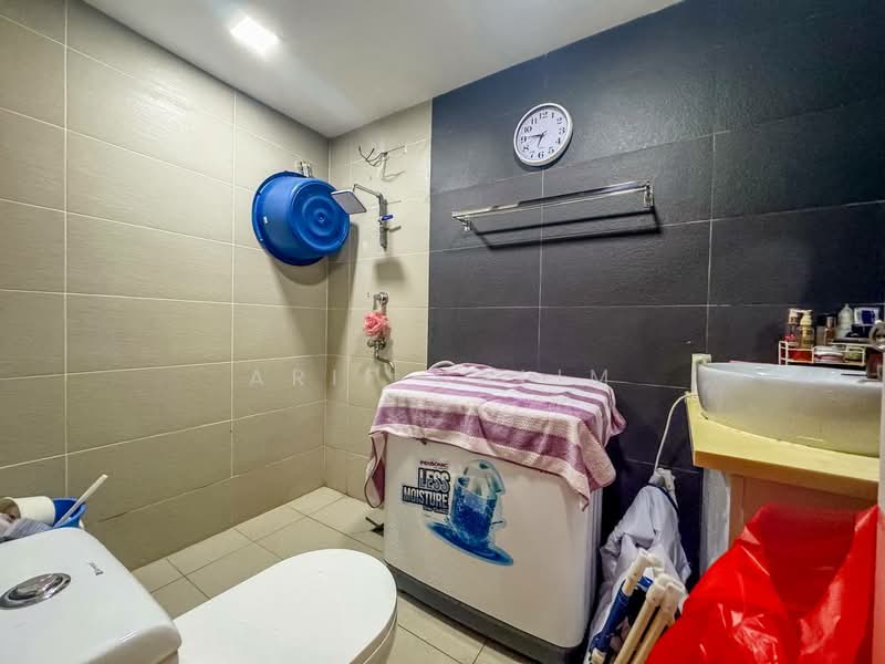 2-storey Terraced House for Sale in Taman Muda (Ampang) - Arif Halim Halim - Bathroom - PropertyGuru.com.my