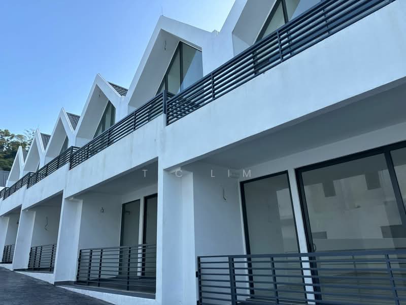 Rumah Teres untuk Dijual di Damansara Perdana (Selangor) - T C Lim - Exterior - PropertyGuru.com.my