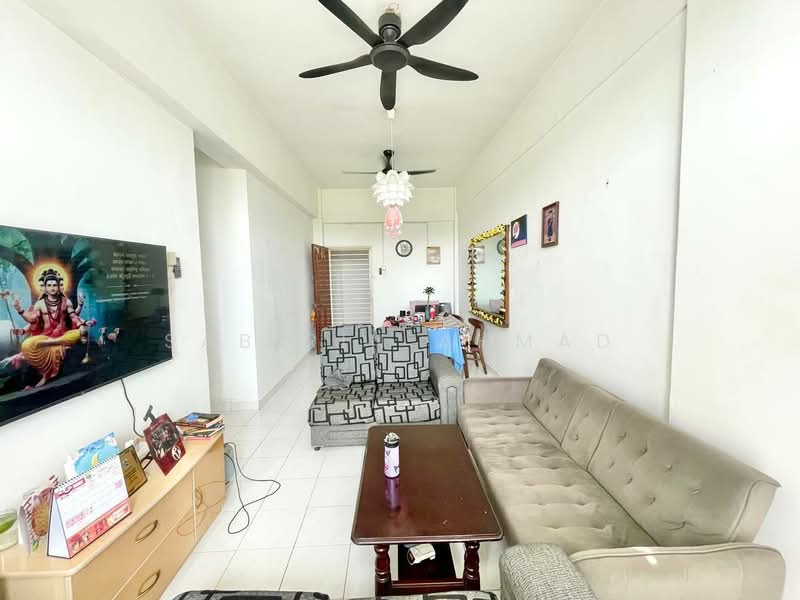 Kondominium untuk Dijual di Casa Mila Victoria - Sabirin Ahmad - Living Room - PropertyGuru.com.my