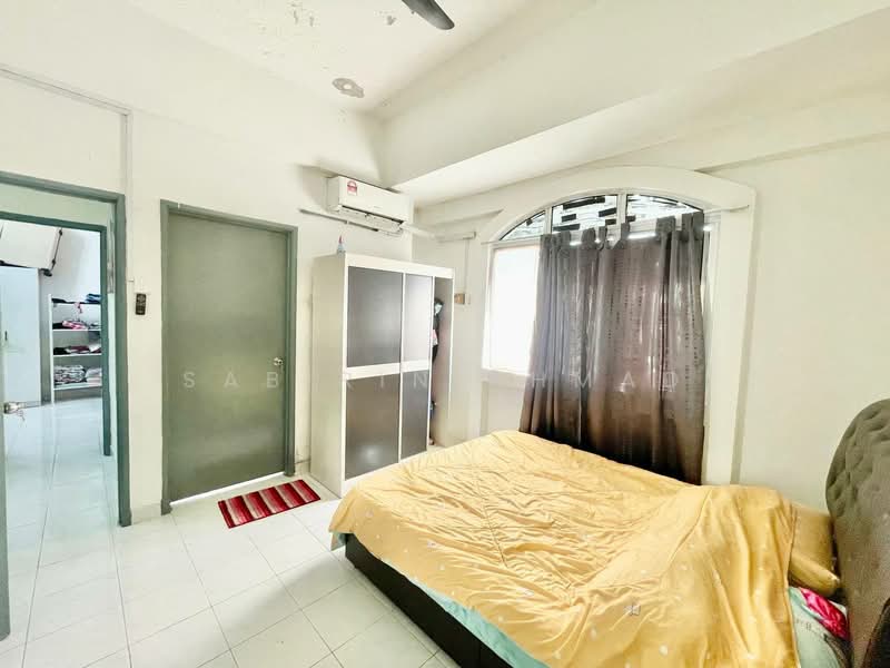 Kondominium untuk Dijual di Casa Mila Victoria - Sabirin Ahmad - Bedroom - PropertyGuru.com.my