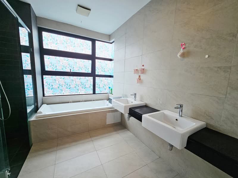 Semi-Detached House for Sale in Bandar Tropicana Aman (Telok Panglima Garang) - Anddy Gan - Bathroom - PropertyGuru.com.my