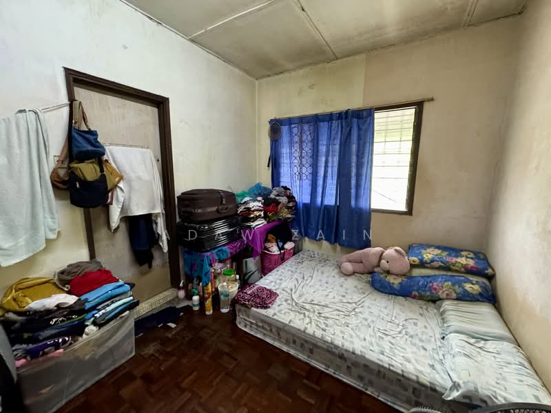 Rumah Teres 2 Tingkat untuk Dijual di Taman Sri Muda (Shah Alam) - Adaw Zain - Bedroom - PropertyGuru.com.my