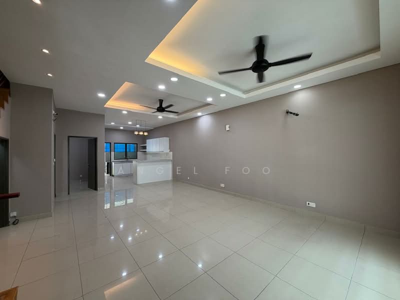3-storey Terraced House for Rent in Prima Selayang (Selayang) - Angel Foo - Living Room - PropertyGuru.com.my