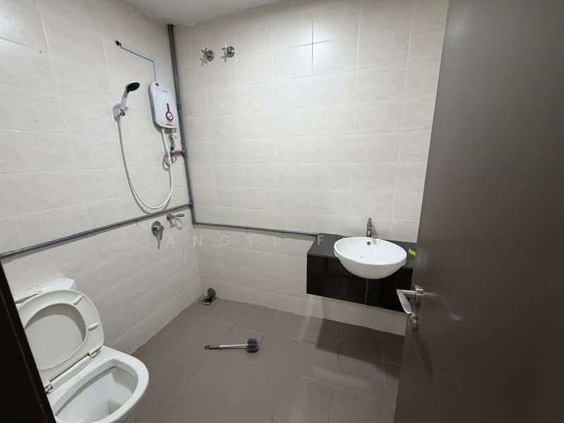 3-storey Terraced House for Rent in Prima Selayang (Selayang) - Angel Foo - Bathroom - PropertyGuru.com.my