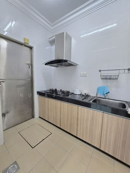 Rumah Teres untuk Dijual di Kajang (Selangor) - Nurashekin . - Kitchen - PropertyGuru.com.my