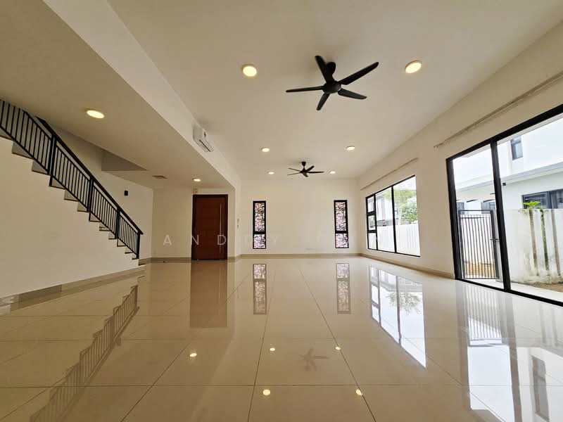Semi-Detached House for Rent in Bandar Tropicana Aman (Telok Panglima Garang) - Anddy Gan - Living Room - PropertyGuru.com.my