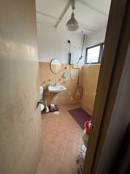 Bungalow for Sale in Taman Tun Dr Ismail (Kuala Lumpur) - Loo Teang Yoa - Bathroom - PropertyGuru.com.my