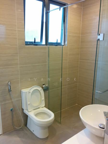 Servis Apartment untuk Dijual di Eve Suite / NZX Square - Ivan Kok - Bathroom - PropertyGuru.com.my