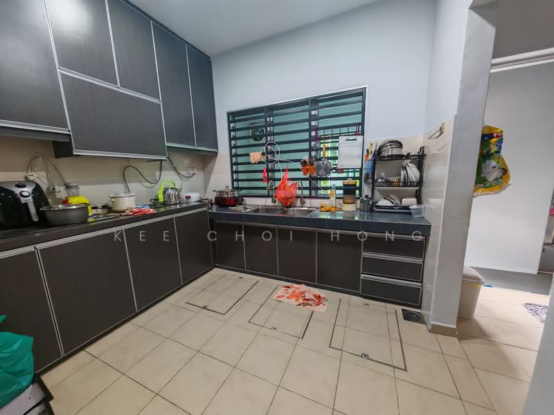 2-storey Terraced House for Sale in Taman Sri Mawar (Sitiawan) - Kee Choi Hong - Kitchen - PropertyGuru.com.my