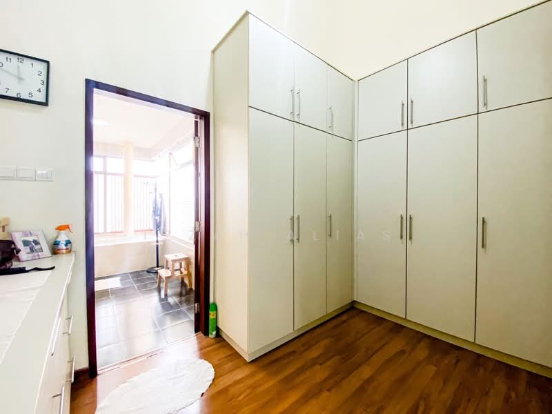 For Sale - Double Storey Bungalow Banyan Close Bandar Bukit Mahkota