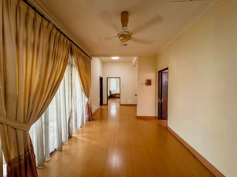 Rumah Berkembar untuk Dijual di Puncak Bangi (Bandar Baru Bangi) - Arif Halim Halim - Corridor - PropertyGuru.com.my