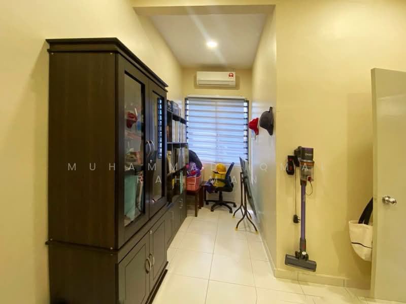 Rumah Teres 2 Tingkat untuk Dijual di Meru (Klang) - Muhammad Iqmal Rahiman - Study - PropertyGuru.com.my