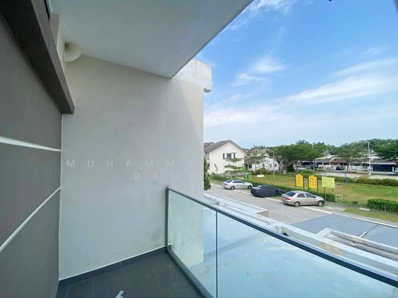 Rumah Teres 2 Tingkat untuk Dijual di Meru (Klang) - Muhammad Iqmal Rahiman - Balcony - PropertyGuru.com.my
