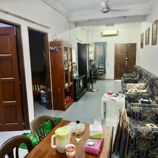 Rumah Teres 2 Tingkat untuk Dijual di Keramat (Kuala Lumpur) - Amir Abas - Living Room - PropertyGuru.com.my