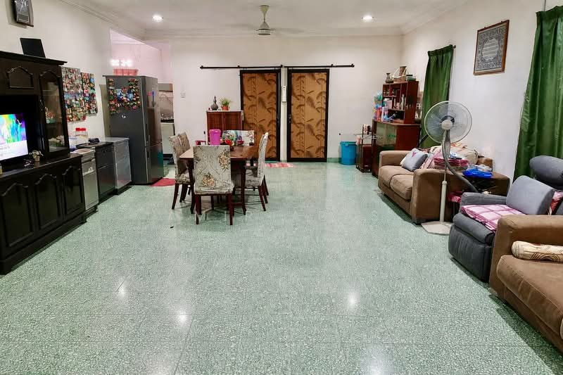 Rumah Teres 2 Tingkat untuk Dijual di Keramat (Kuala Lumpur) - Amir Abas - Living Room - PropertyGuru.com.my