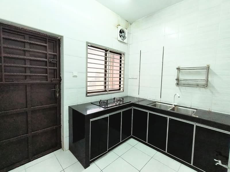 Terraced House for Sale in Skudai (Johor) - Aileen Lui - Kitchen - PropertyGuru.com.my