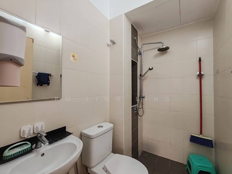 2-storey Terraced House for Sale in Setia Indah (Setia Alam) - PM Ling Ling - Bathroom - PropertyGuru.com.my