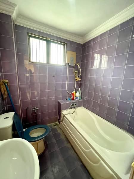 Rumah Teres 2 Tingkat untuk Dijual di Ampang (Selangor) - Tasya Ruslan - Bathroom - PropertyGuru.com.my