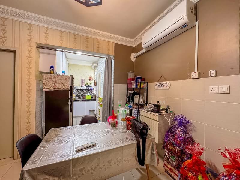 Pangsapuri untuk Dijual di Simfoni @ Eco Majestic - Arif Halim - Kitchen - PropertyGuru.com.my