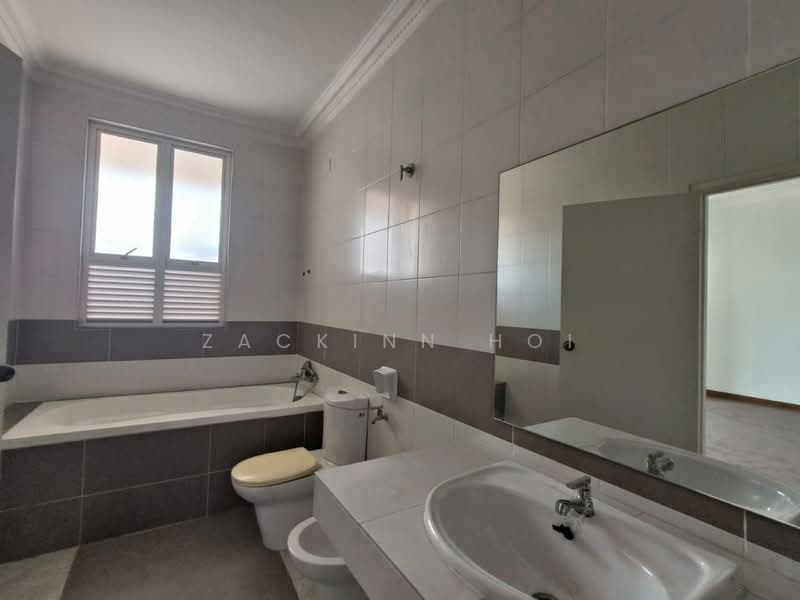 Rumah Teres 3 Tingkat untuk Dijual di Setia Alam ( Anjung Sari) (Setia Alam) - Zackinn Hoi - Bathroom - PropertyGuru.com.my