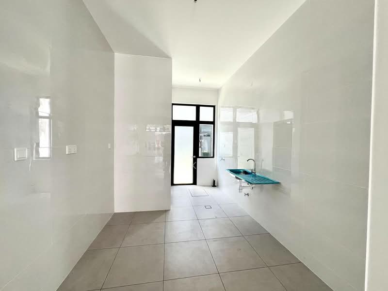 2-storey Terraced House for Sale in Taman Mount Austin (Tebrau) - KK Koh - Interior - PropertyGuru.com.my