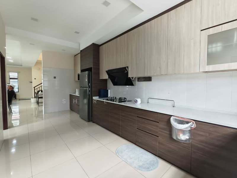 2-storey Terraced House for Sale in Taman Dato Onn (Johor Bahru) - Shirene Lee - Kitchen - PropertyGuru.com.my