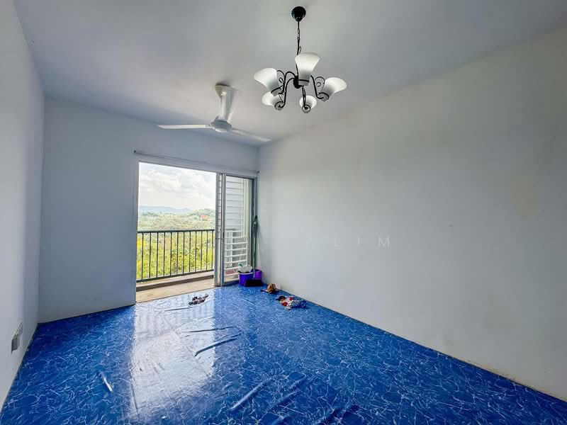 Pangsapuri untuk Dijual di D'Kristal - Arif Halim - Balcony - PropertyGuru.com.my