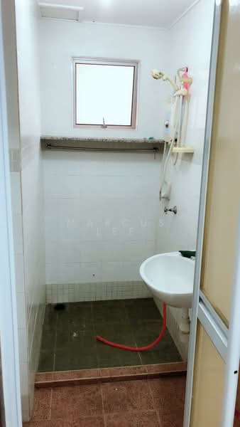 Pangsapuri untuk Dijual di Andari Townvilla - Marcus Lee - Bathroom - PropertyGuru.com.my