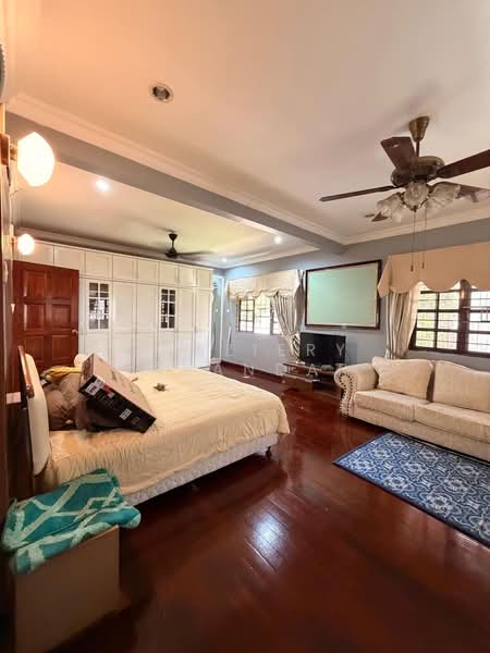 Bungalow for Rent in Ampang Jaya (Ampang) - Shaziery Iskandar - Bedroom - PropertyGuru.com.my