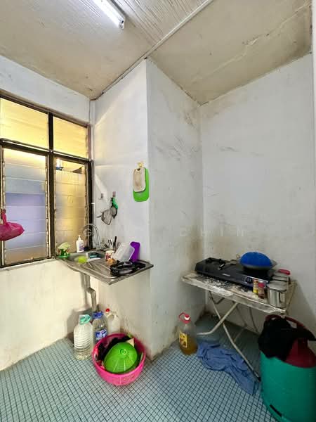 Rumah Flat untuk Dijual di Taman Kempas - Agnes Chin - Kitchen - PropertyGuru.com.my