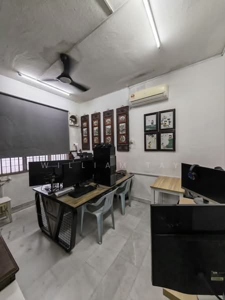 Semi-Detached House for Sale in Taman Johor Jaya (Johor Bahru) - William Tay - Study - PropertyGuru.com.my