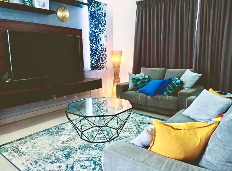 Rumah Teres untuk Disewa di Ijok (Selangor) - Syahrim Naim - Living Room - PropertyGuru.com.my