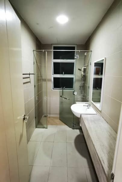 Service Residence for Sale at Summerton - Jerry So - Bathroom - PropertyGuru.com.my