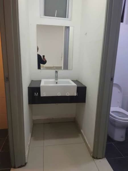 Servis Apartment untuk Dijual di Mesahill - Ms Goh . - Bathroom - PropertyGuru.com.my