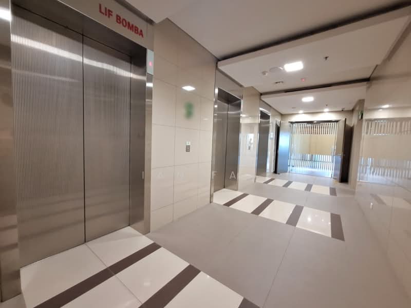 Pejabat untuk Disewa di KL Eco City (Kuala Lumpur) - Ian Fan - Private Lobby - PropertyGuru.com.my