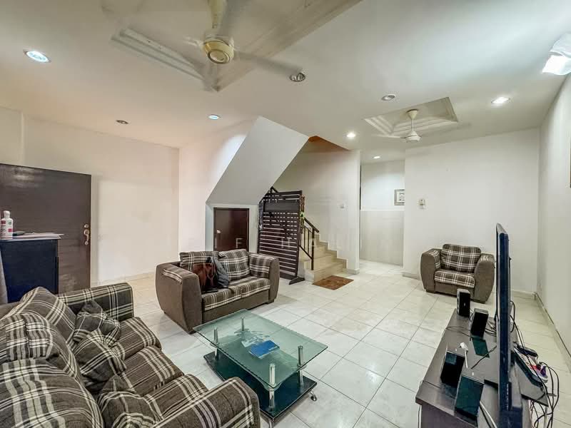 2-storey Terraced House for Sale in Bandar Teknologi Kajang (Kajang) - Arif Halim - Living Room - PropertyGuru.com.my