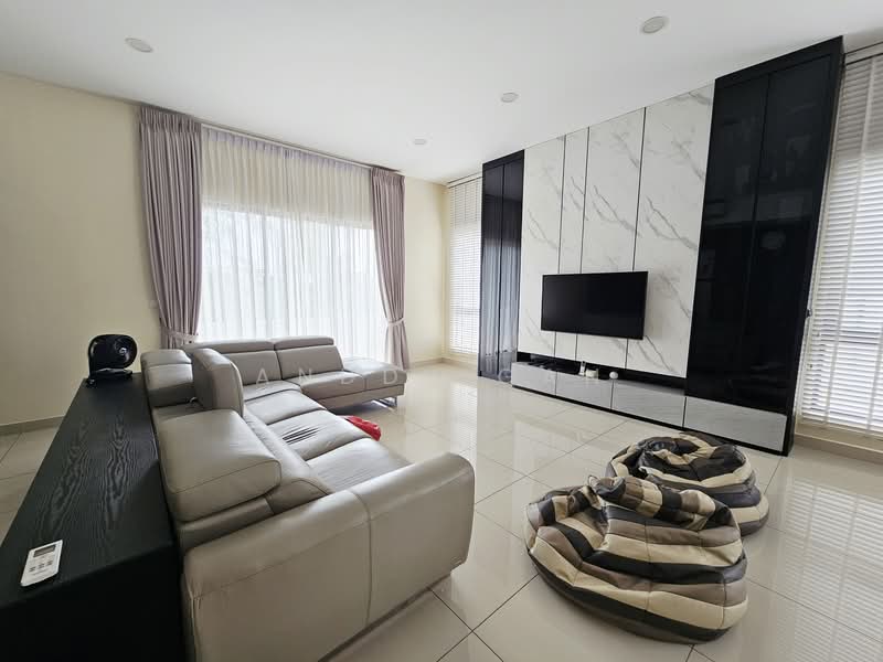 Semi-Detached House for Sale in Bandar Tropicana Aman (Telok Panglima Garang) - Anddy Gan - Living Room - PropertyGuru.com.my