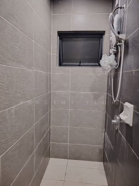 Kondominium untuk Disewa di The Henge - Vincent Yeoh - Bathroom - PropertyGuru.com.my