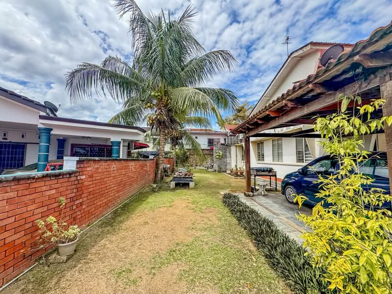 Semi-Detached House for Sale in Taman Bukit Ampangan (Seremban) - Arif Halim Halim - Exterior - PropertyGuru.com.my